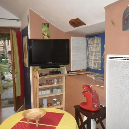 Mas De La Boheme - L'hermet Bed and breakfast